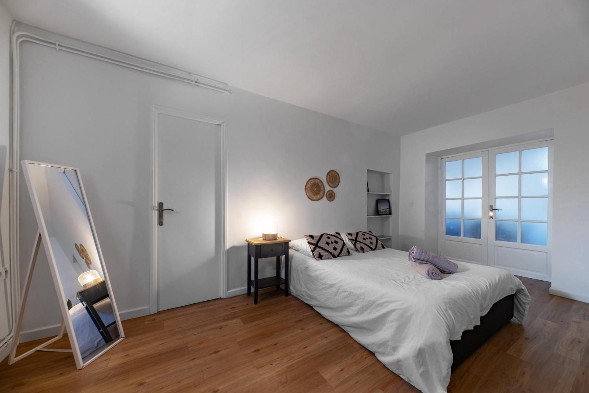 Le Celestin - Appartement 2 Chambres Avec Jardin En Centre Ville Vichy Eksteriør bilde