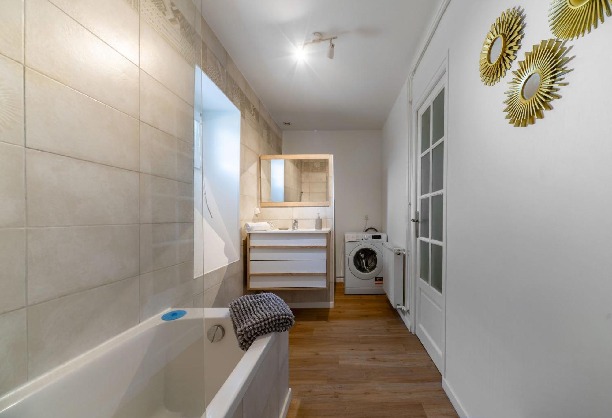 Le Celestin - Appartement 2 Chambres Avec Jardin En Centre Ville Vichy Eksteriør bilde