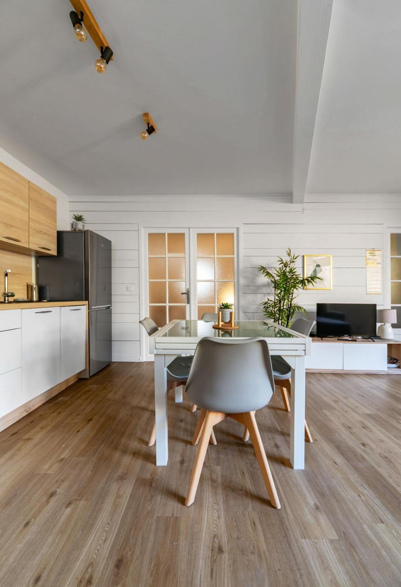 Le Celestin - Appartement 2 Chambres Avec Jardin En Centre Ville Vichy Eksteriør bilde